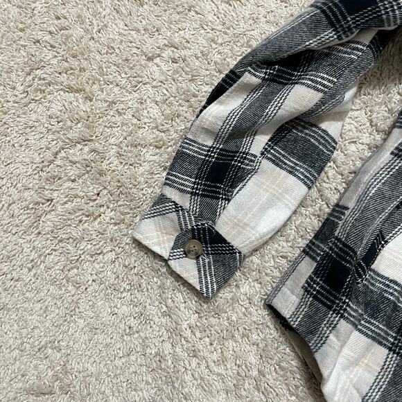 Aeropostale Size Small Oversized Cream Black Plaid Button Front Shacket Jacket - Picture 3 of 6